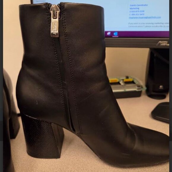 DKNY Stephanie Boots Size 7 - Picture 3 of 5